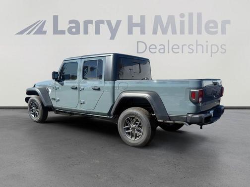 2026 Jeep Gladiator Sport