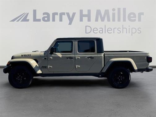 2022 Jeep Gladiator Sport