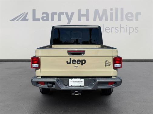 2022 Jeep Gladiator Sport