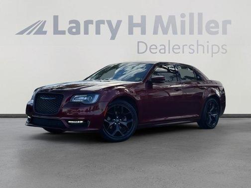 2022 Chrysler 300 Touring L