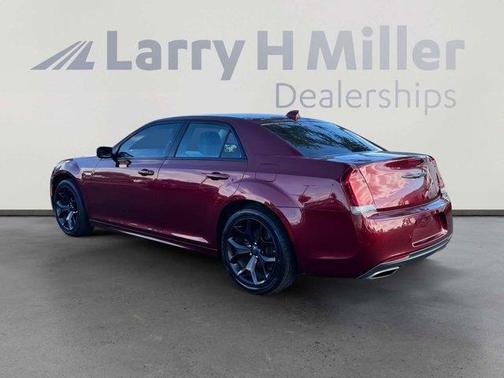 2022 Chrysler 300 Touring L