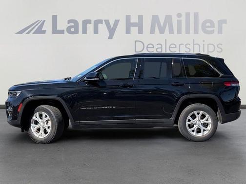 Diamond Black 2023 Jeep Grand Cherokee Limited