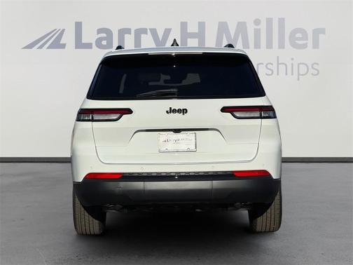 2025 Jeep Grand Cherokee L Laredo