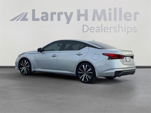 2020 Nissan Altima 2.5 SR