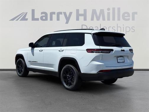 2025 Jeep Grand Cherokee L Laredo