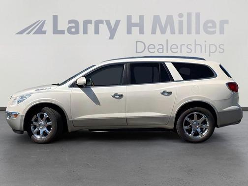 White Diamond Tri-Coat 2009 Buick Enclave