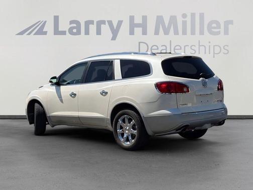 White Diamond Tri-Coat 2009 Buick Enclave