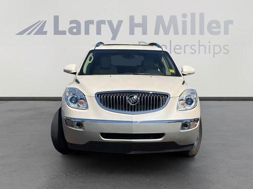 White Diamond Tri-Coat 2009 Buick Enclave