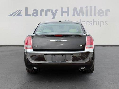 2013 Chrysler 300 Base