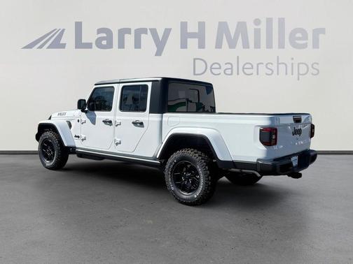 2026 Jeep Gladiator Sport