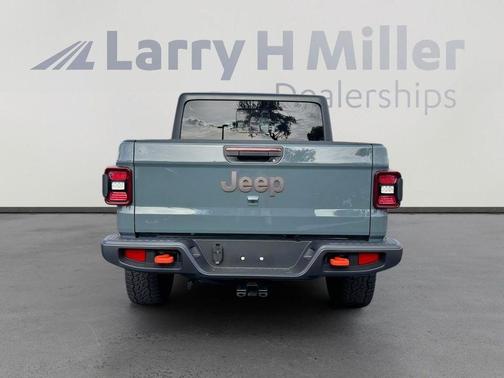 Anvil Clearcoat 2026 Jeep Gladiator Mojave