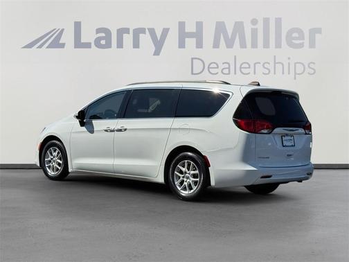 2021 Chrysler Voyager LXI