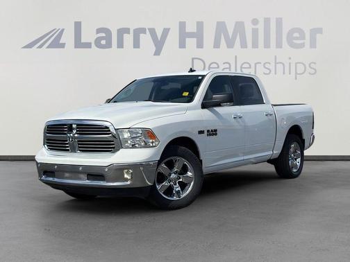 Bright White Clearcoat 2017 RAM 1500 Big Horn