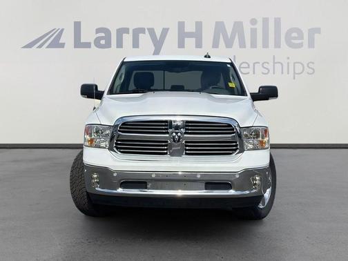 Bright White Clearcoat 2017 RAM 1500 Big Horn