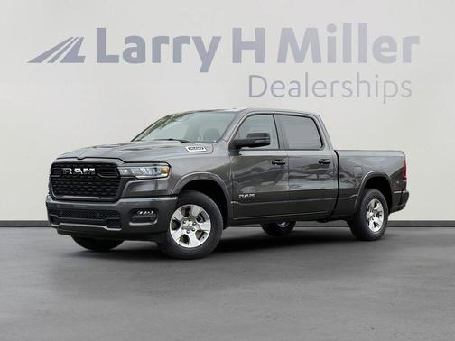 Granite Crystal Clearcoat Metallic 2026 RAM 1500 Big Horn
