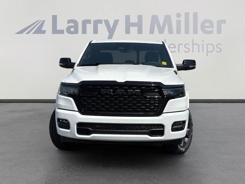 Bright White Clearcoat 2026 RAM 1500 Big Horn