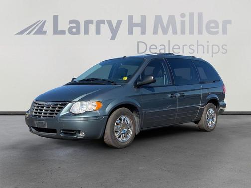 2006 Chrysler Town & Country Limited