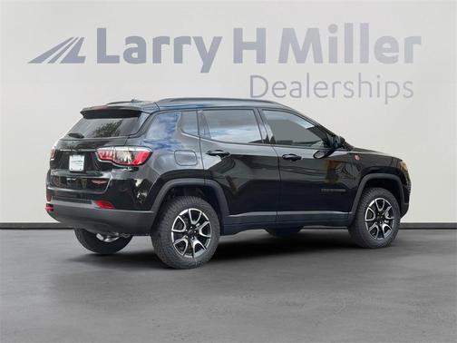 2026 Jeep Compass Trailhawk