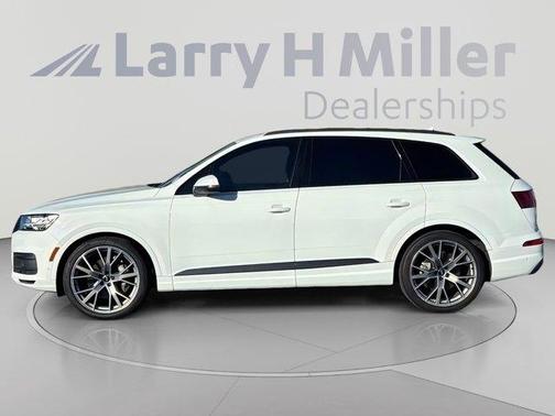 Glacier White Metallic 2019 Audi Q7 55 Prestige