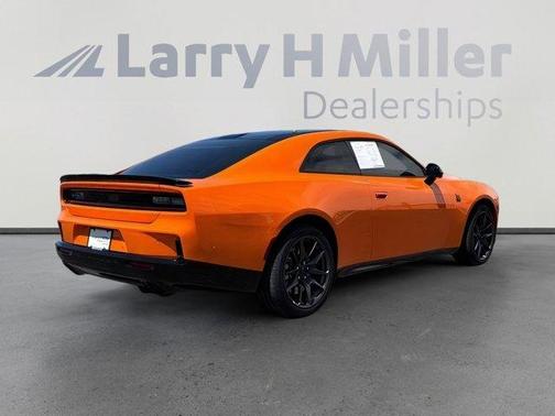 PEEL OUT 2026 Dodge Charger Scat Pack