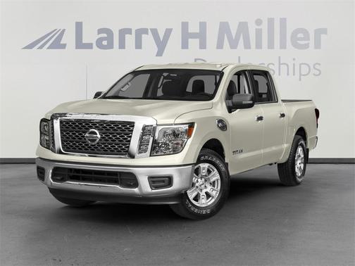 2017 Nissan Titan SV