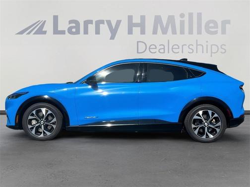 2022 Ford Mustang Mach-E Premium