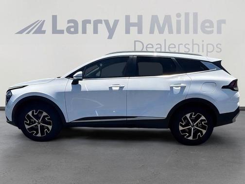Glacial White Pearl 2023 Kia Sportage EX