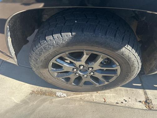 2023 Toyota Tundra Hybrid Platinum