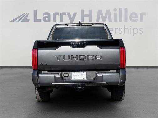 2023 Toyota Tundra Hybrid Platinum