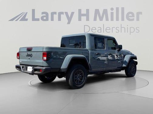 Anvil Clearcoat 2026 Jeep Gladiator Sport
