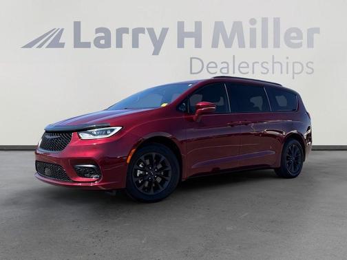2021 Chrysler Pacifica Touring-L