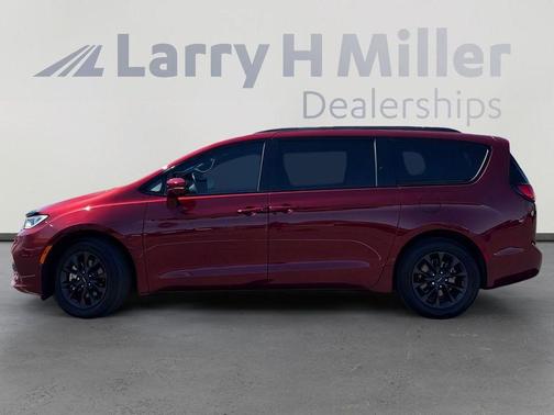 2021 Chrysler Pacifica Touring-L