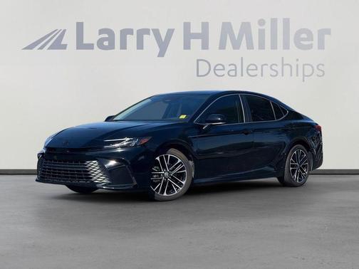 Midnight Black Metallic 2025 Toyota Camry XLE
