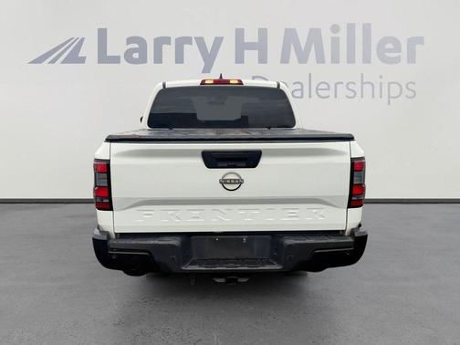 2022 Nissan Frontier S