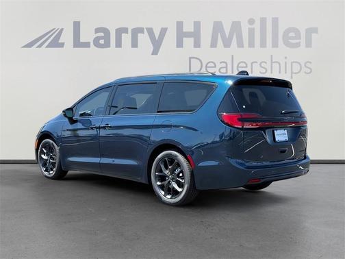 2025 Chrysler Pacifica Limited