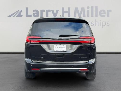 2026 Chrysler Pacifica Limited