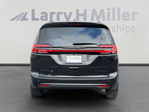 2026 Chrysler Pacifica Limited