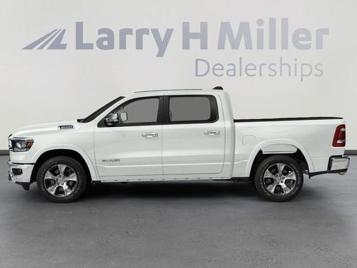 Bright White Clearcoat 2020 RAM 1500 Laramie