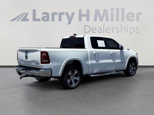 Bright White Clearcoat 2020 RAM 1500 Laramie