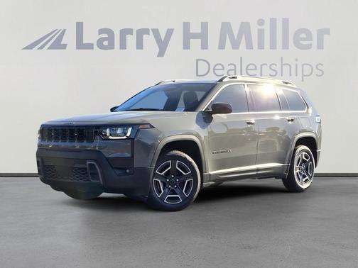 Sting Gray Clearcoat 2026 Jeep Cherokee LAREDO/LIMITED