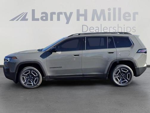 Sting Gray Clearcoat 2026 Jeep Cherokee LAREDO/LIMITED