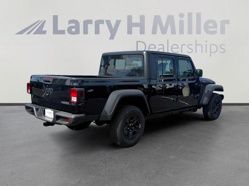 2026 Jeep Gladiator Sport