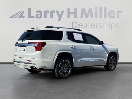 2020 GMC Acadia Denali