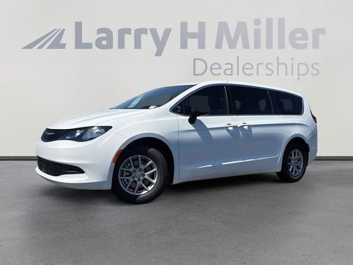 Bright White Clearcoat 2026 Chrysler Voyager LX