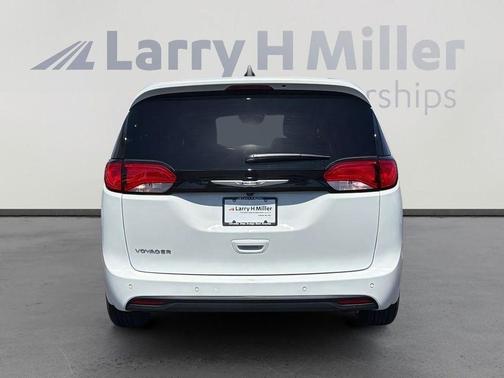 Bright White Clearcoat 2026 Chrysler Voyager LX