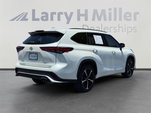 2021 Toyota Highlander XSE