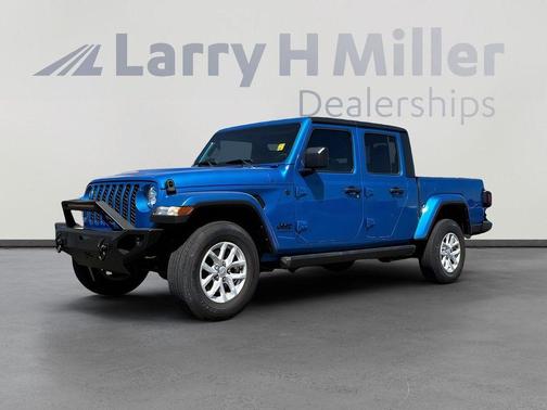 2023 Jeep Gladiator Sport