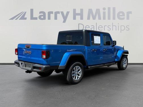 2023 Jeep Gladiator Sport