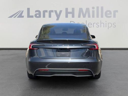 SELECT 2025 Tesla Model 3 Long Range