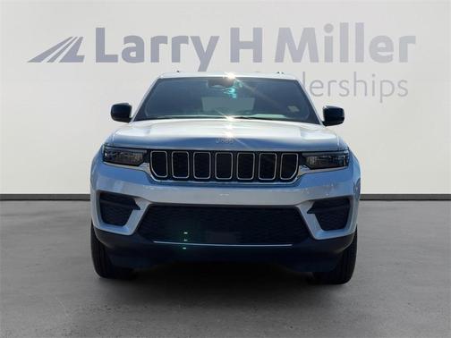 2024 Jeep Grand Cherokee Laredo X